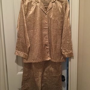 Women’s intimate wear